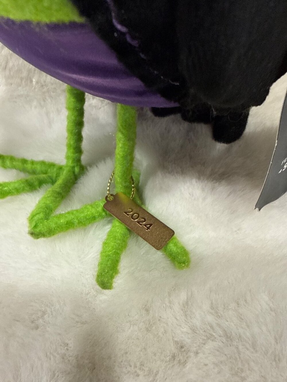 Hyde and Eek! Boutique Featherly Friends Witch Spellma Halloween Decor 2024 - Picture 5 of 8